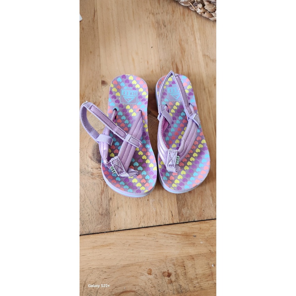 Reef Little Ahi Girls Purple Heart Print Backstrap Sandals Size 9/10 Kids
